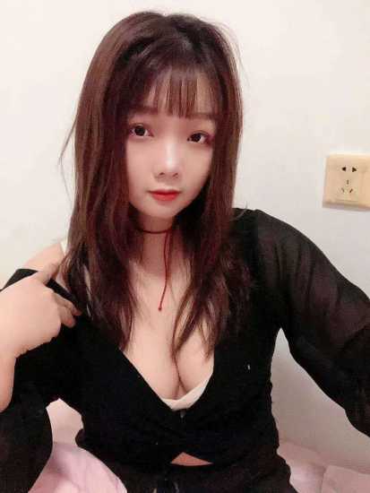 小年轻妹子